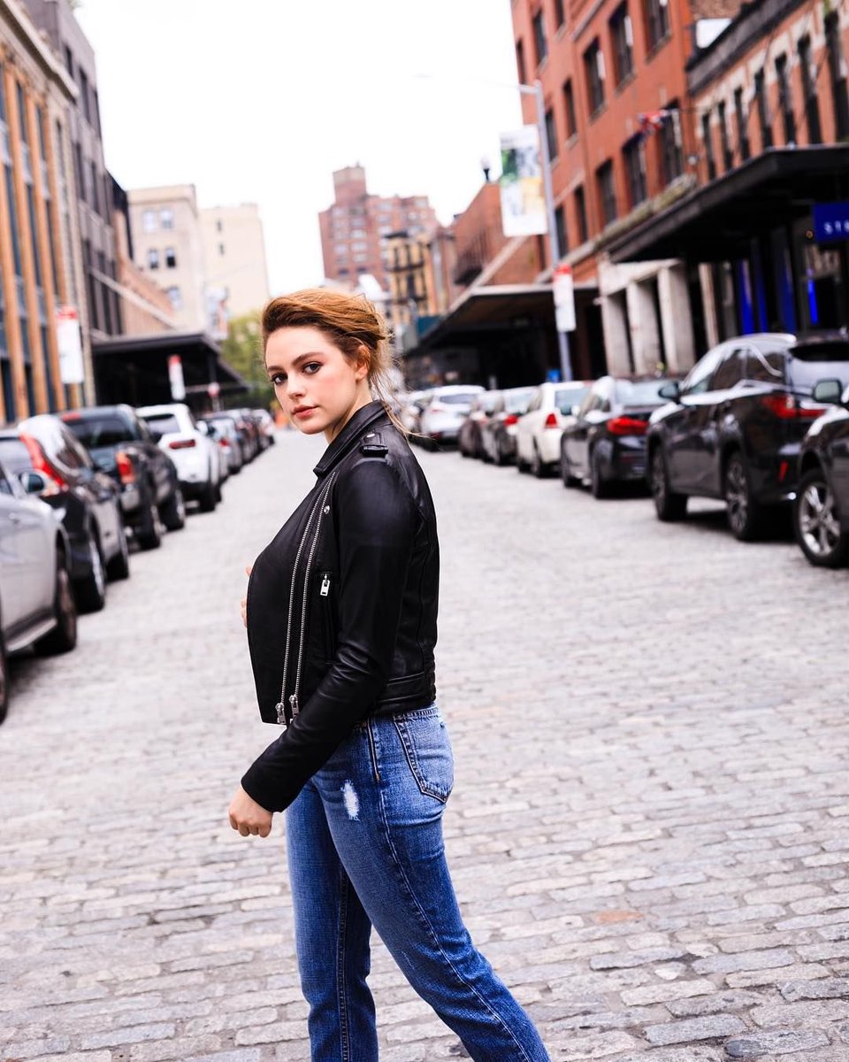 danielle rose russell as taylor swift songs; a thread