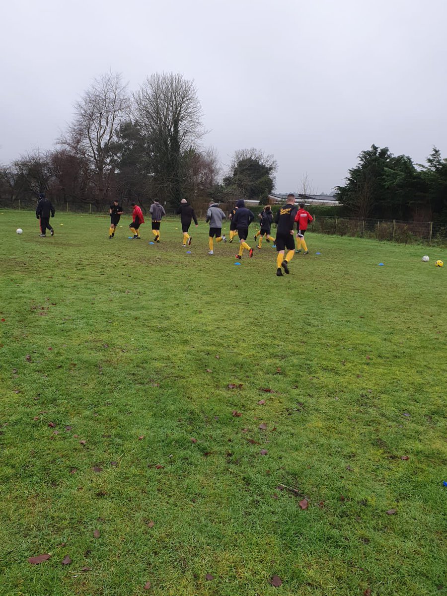weetingsaxon's tweet photo. What a result today against a very good @DockingRangers side!

The game ended 7-1 with goals coming from 
@carr_pcarr069 x3
@Kylejames21 x1
@Ncfclangley x1
Tim Waller x1
Jamie Howard x1

LJB farriery
Molyneux Estate Agents Ltd
BudgensWeeting
Jestershirts

#Upthesaxons #Saxonarmy https://t.co/GHtGWjj6Tz