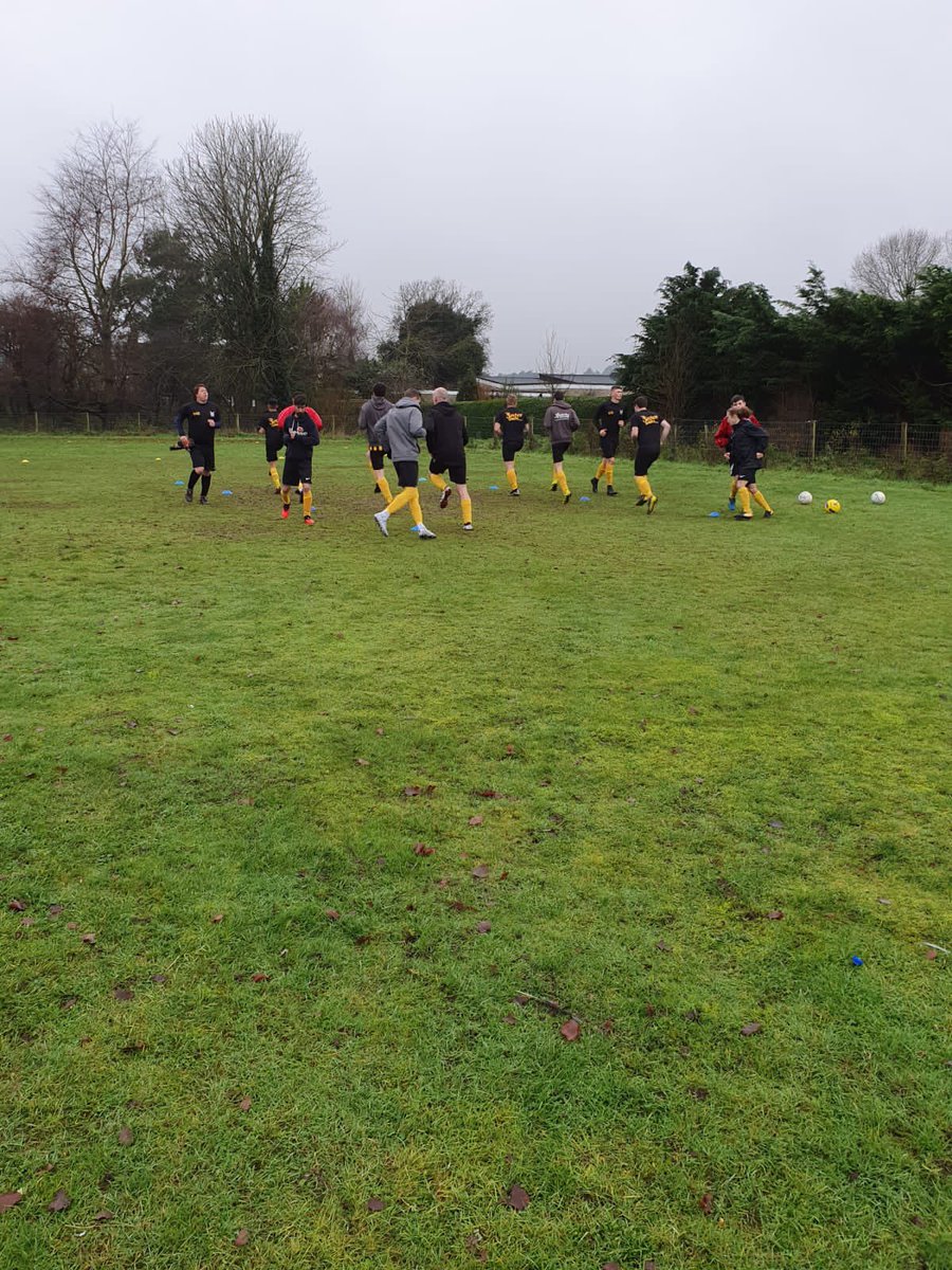 weetingsaxon's tweet photo. What a result today against a very good @DockingRangers side!

The game ended 7-1 with goals coming from 
@carr_pcarr069 x3
@Kylejames21 x1
@Ncfclangley x1
Tim Waller x1
Jamie Howard x1

LJB farriery
Molyneux Estate Agents Ltd
BudgensWeeting
Jestershirts

#Upthesaxons #Saxonarmy https://t.co/GHtGWjj6Tz