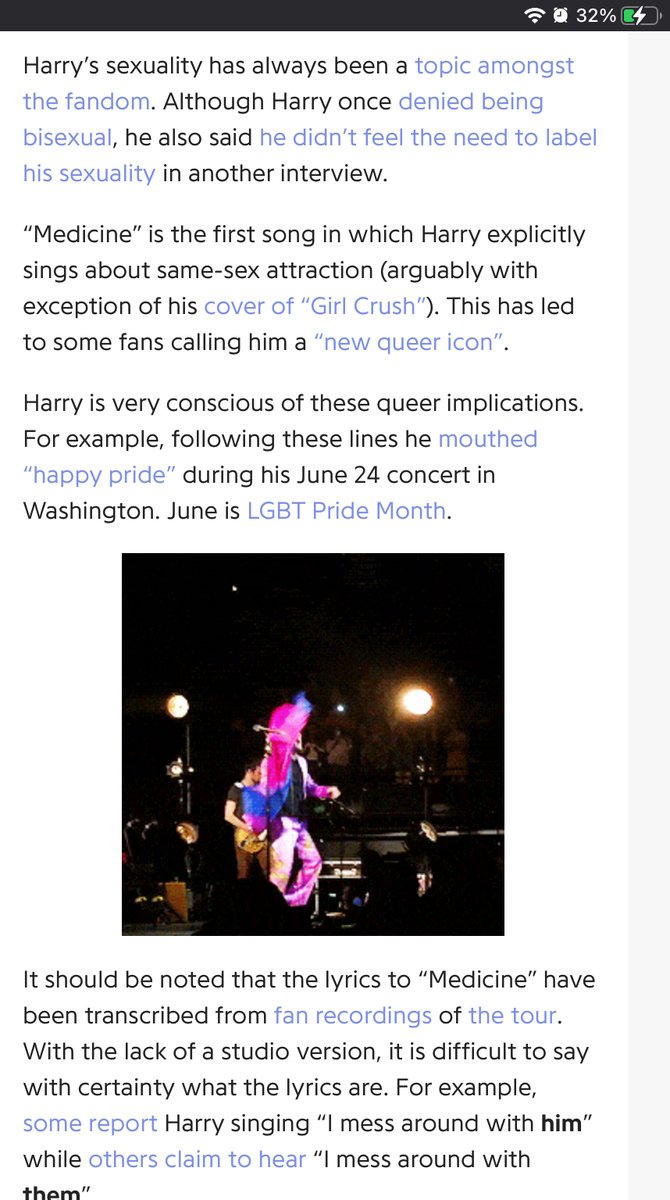 Backtracking to 2018 - forgot two important details. In Minneapolis, Harry pointed specifically at himself during ‘the boys and the girls are in/I mess around with them.’ In Washington on June 24, Harry mouthed ‘Happy Pride’ after the line. 