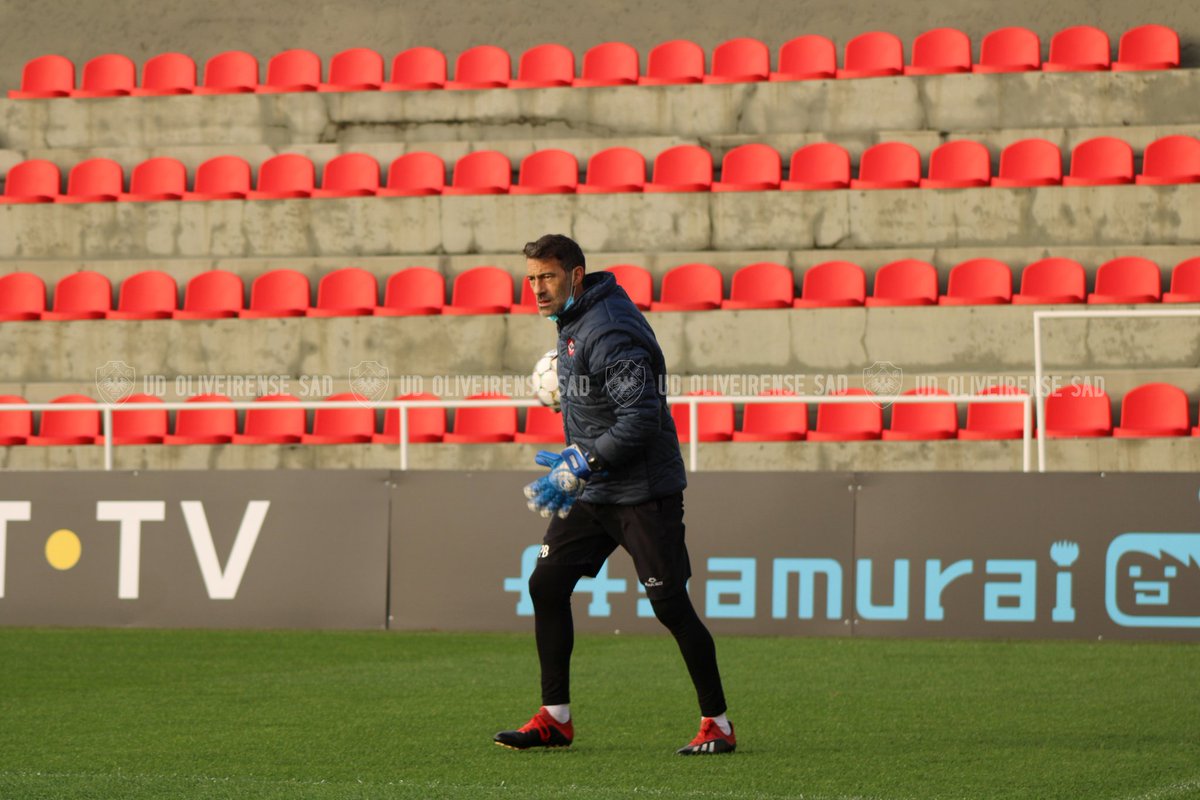 oliveirense_sad's tweet photo. ☑️ Último treino da semana 🔚
#udoliveirensefutebolcsad #somosunião #oliveirense #udosad #ligaportugal #ligaportugalsabseg #sporttv https://t.co/I2ANuND3dc