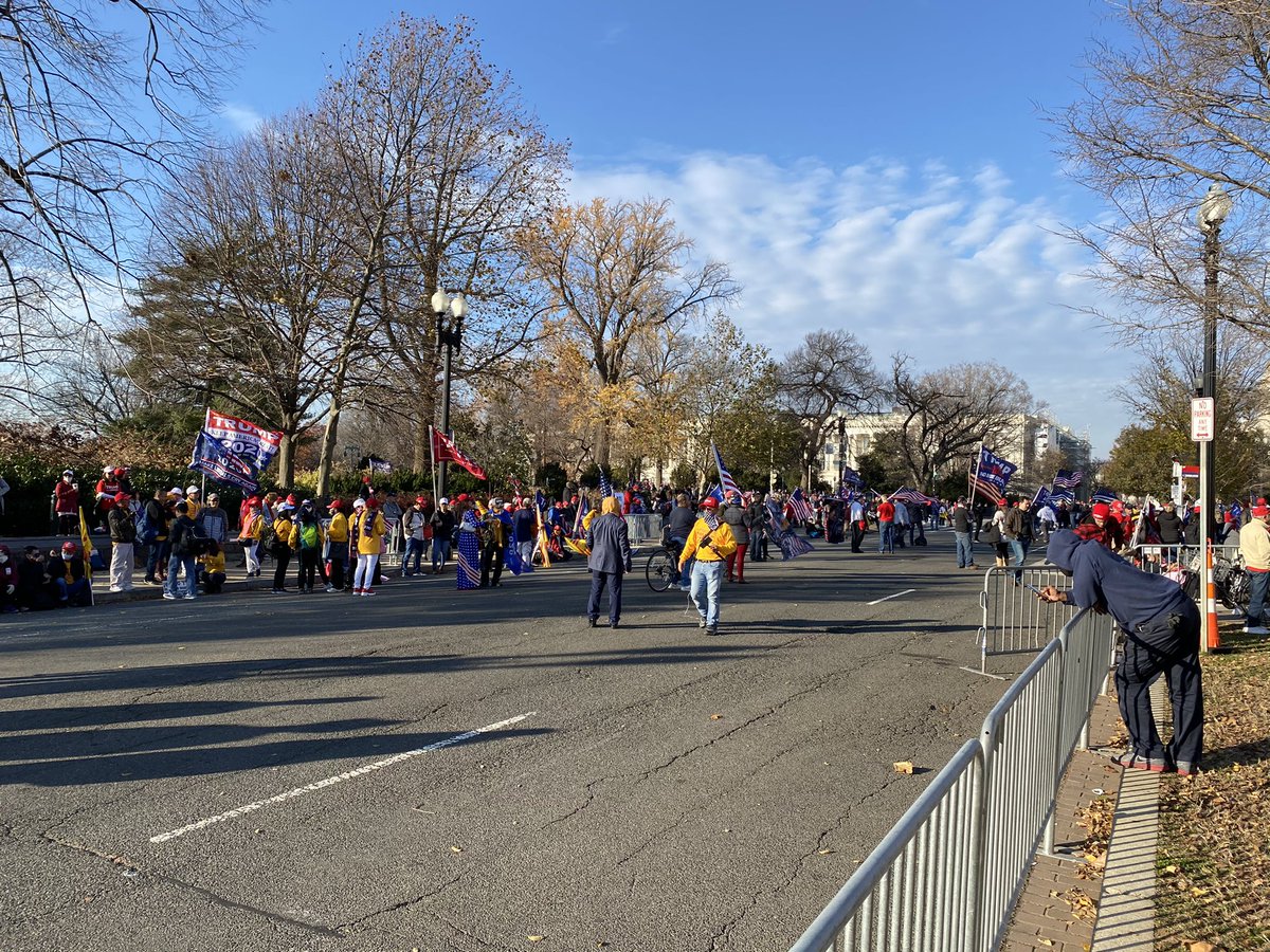 NOW: A crowd of 1,000+ has gathered at the steps of the U.S. Supreme Court to protest the presidential election.Some of the protestors are currently saying the Lord’s Prayer while holding rosaries in the air.Others are calling for small government and an end to communism.