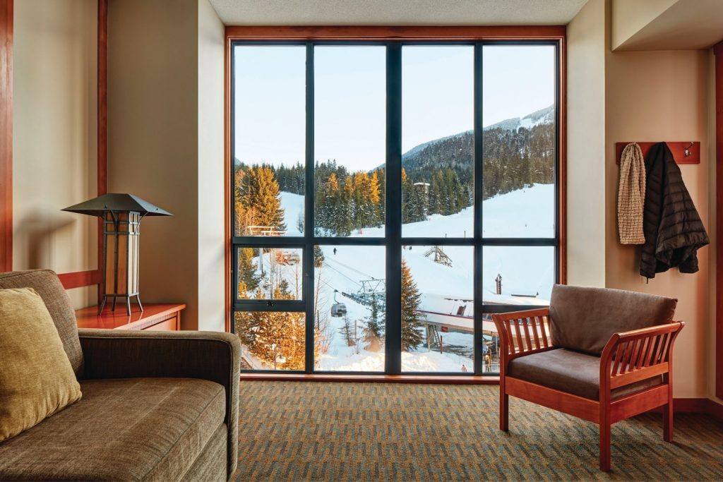 DailyHiveVan's tweet photo. Win a Whistler retreat from @PanPacificWhis and @ScandinaveWhis in @DailyHiveVan’s #DH12Days https://t.co/UXUYPdfpYM Follow @DailyHiveVan and RT to enter! https://t.co/lEquvCaFlb