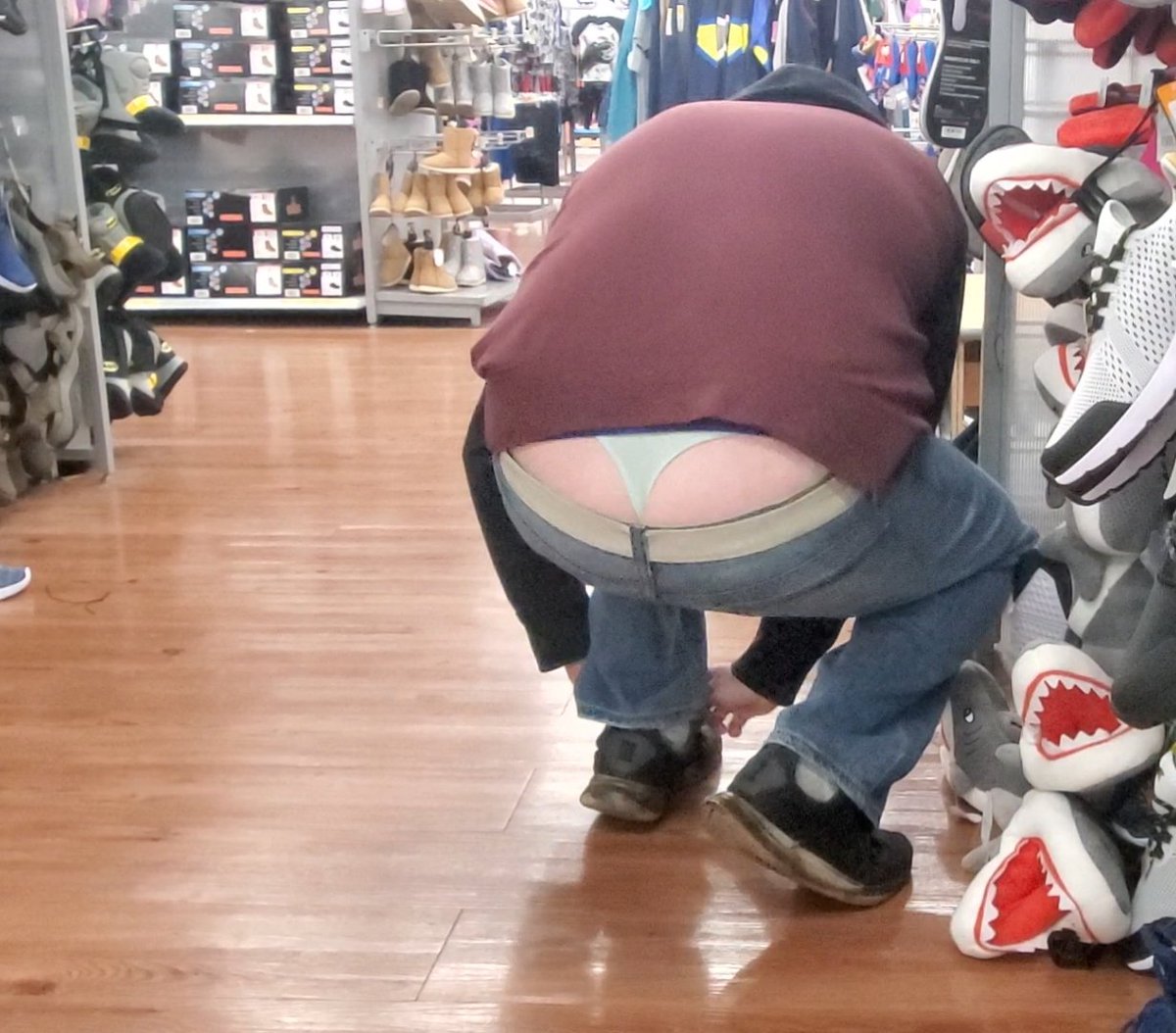 Maletail20's tweet photo. #whaletail #thongslip #maletail #thong #tanga #thongexposed #manthong https://t.co/mHOHPRtW04
