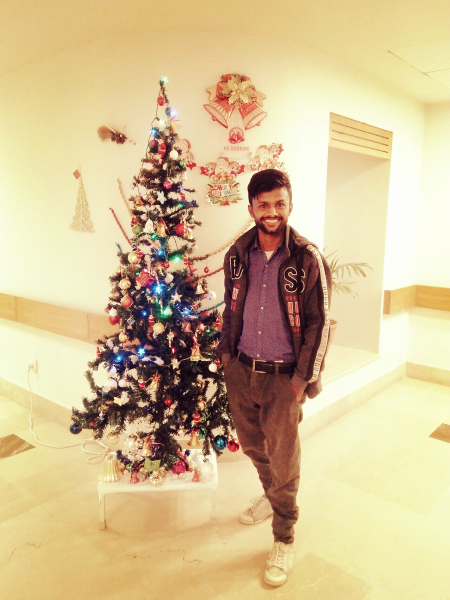 pardeep_leelar's tweet photo. Christmas is coming lets exchange gifts you are mine and i am your❤ https://t.co/xpW1vTmVYT