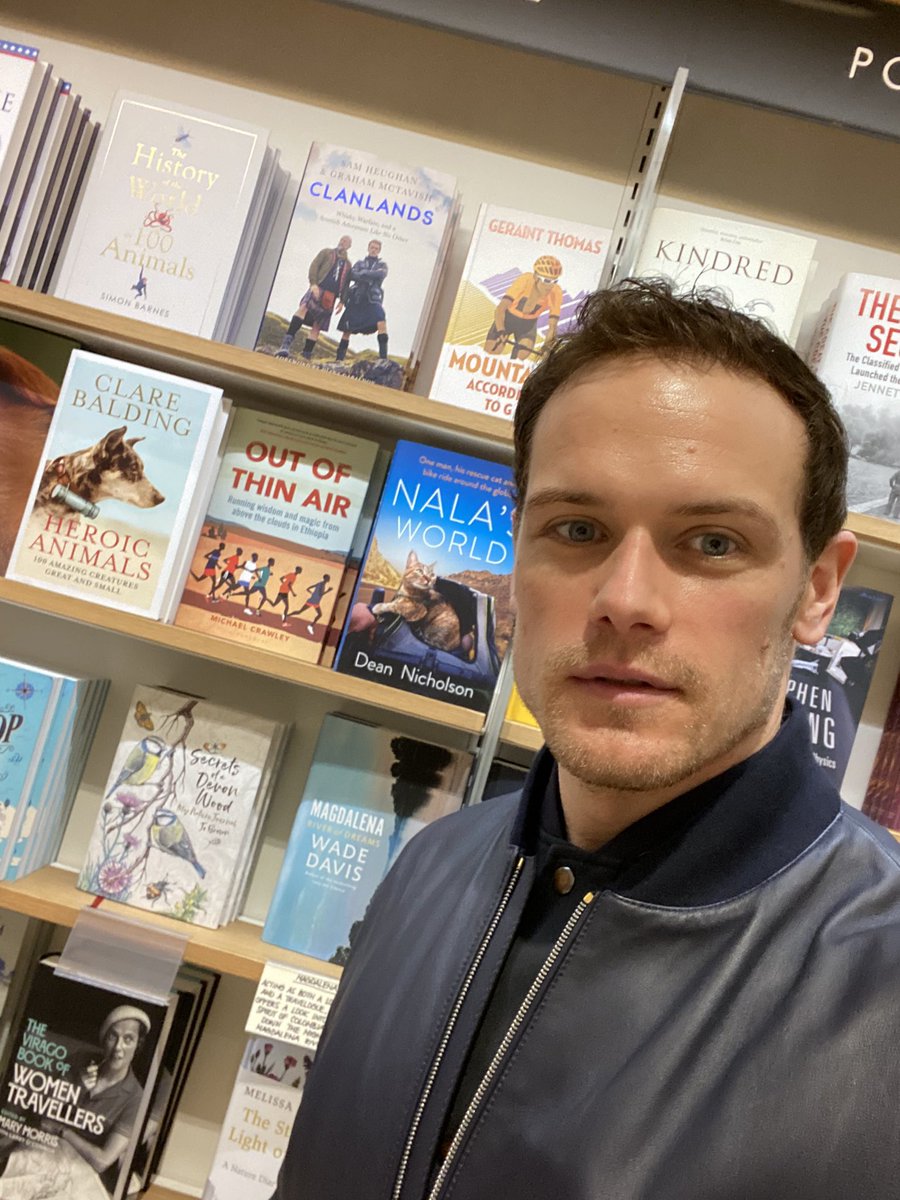 SamHeughan's tweet photo. Oh hi!
@Waterstones https://t.co/VdT2jYwJqg