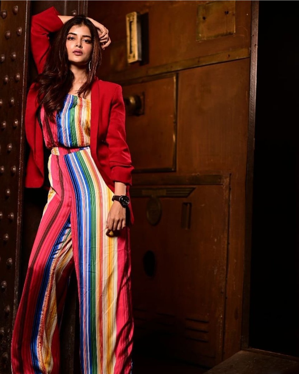 RishiMadhumita's tweet photo. Stylish stunningdiva #madhumitasarcar #photoshoot for #sanandamagazine #styleandfashion
@SanandaMagazine
Make-up @sumanmakeupartist
Styling @kiara__sennnn
Photography
@siladityadutta https://t.co/s9fabtVzbl