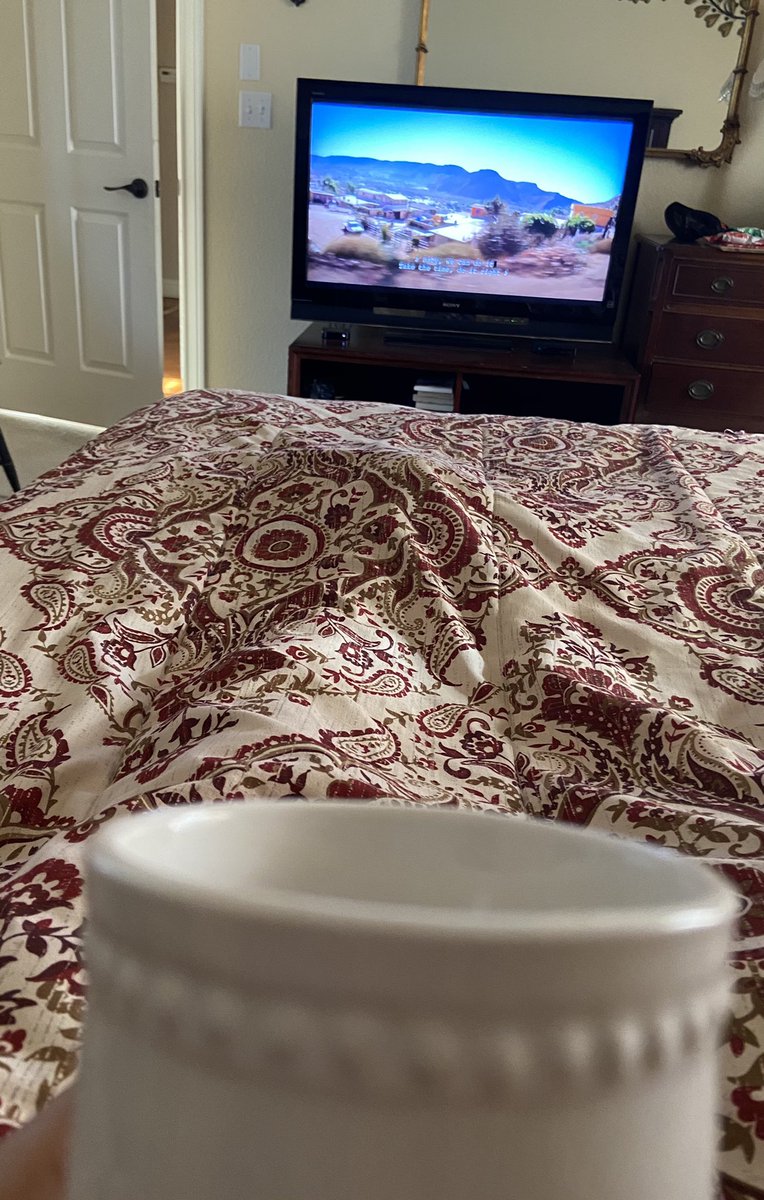 educategalore's tweet photo. Coffee in bed & Selena on Netflix! Yes, please & thank you! ❤️ #selfcare #besthusband #lovemyweekends 🙌🏽 https://t.co/REAEXqO2op