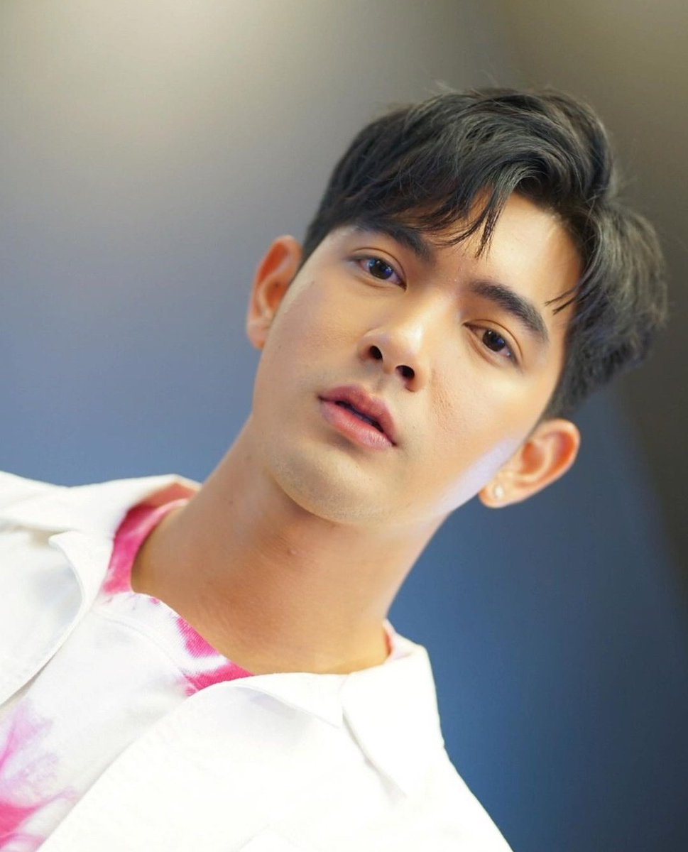Bedtime_Story88's tweet photo. น้องไม่สบาย พักผ่อนเยอะๆครับ
Cr.แม่บิว
#HeavyShoesWithKem https://t.co/yd7sdUsihM