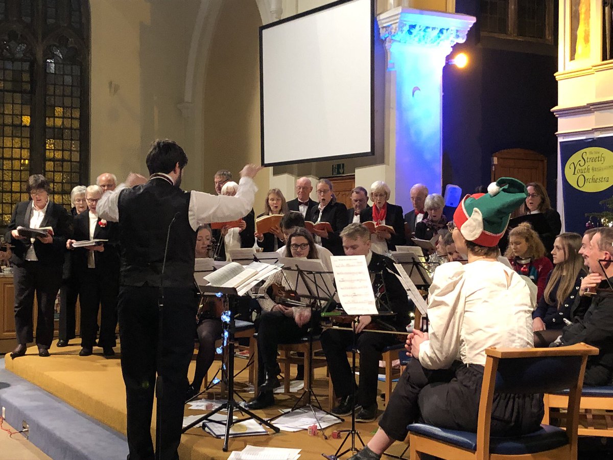 Ordinarily we would be busy rehearsing for our Christmas Concert right now 🎶 🎄 - little did we know that last years would be our last performance for over a year #sadtimes #StaySafe