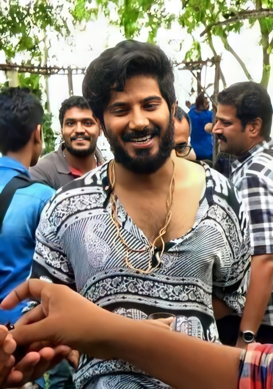 Charlie dulquer dress clearance name