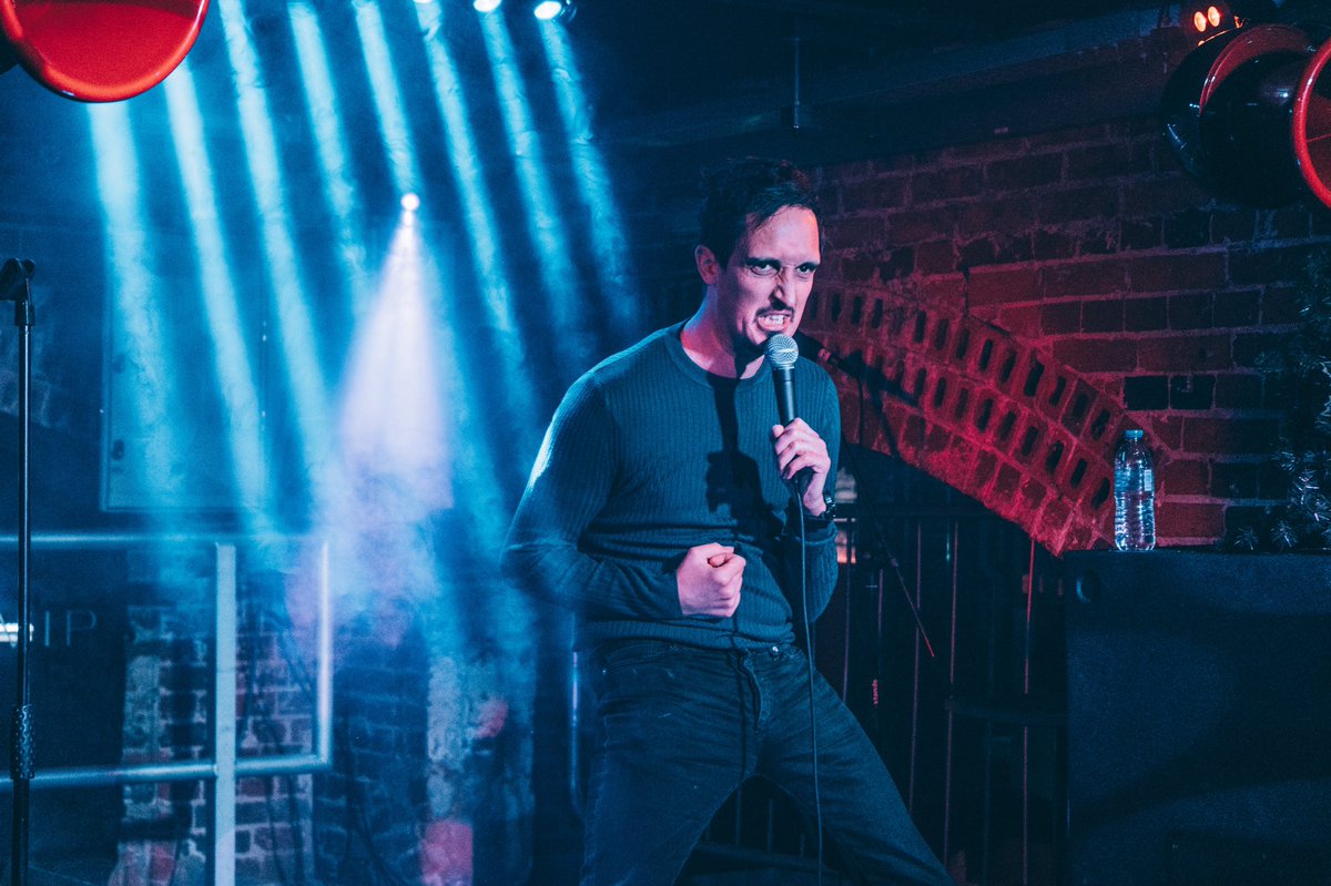 TheBenRobson's tweet photo. Loved being back Mcing last night - this time for the Tony Law show in Hastings! Such a fun show. 📸 by the very talented Olli Hopkins. 

#Standupcomedy #mcing #compere #comedy #hastings #comedian https://t.co/RhbeUZhaLy