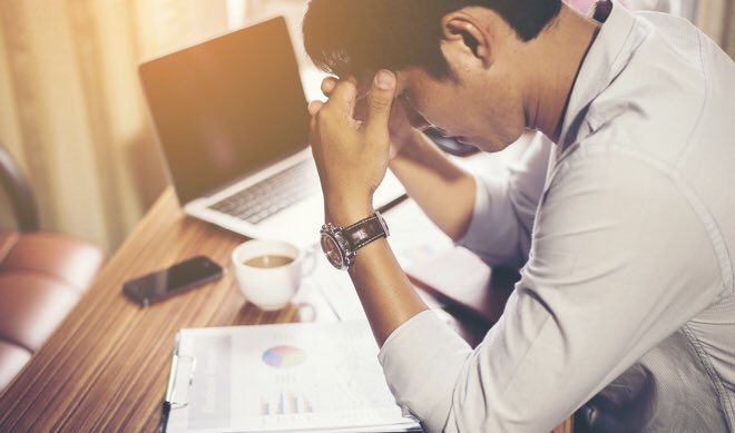 HCMonline's tweet photo. What should healthcare managers and executives know about compassion fatigue and burnout? Read another great article from our archive: https://t.co/e2tx4TEgk2 #HCLDR #HealthLeaders #Burnout #Fatigue #NursingTwitter #MedTwitter https://t.co/utjHMDF7pW