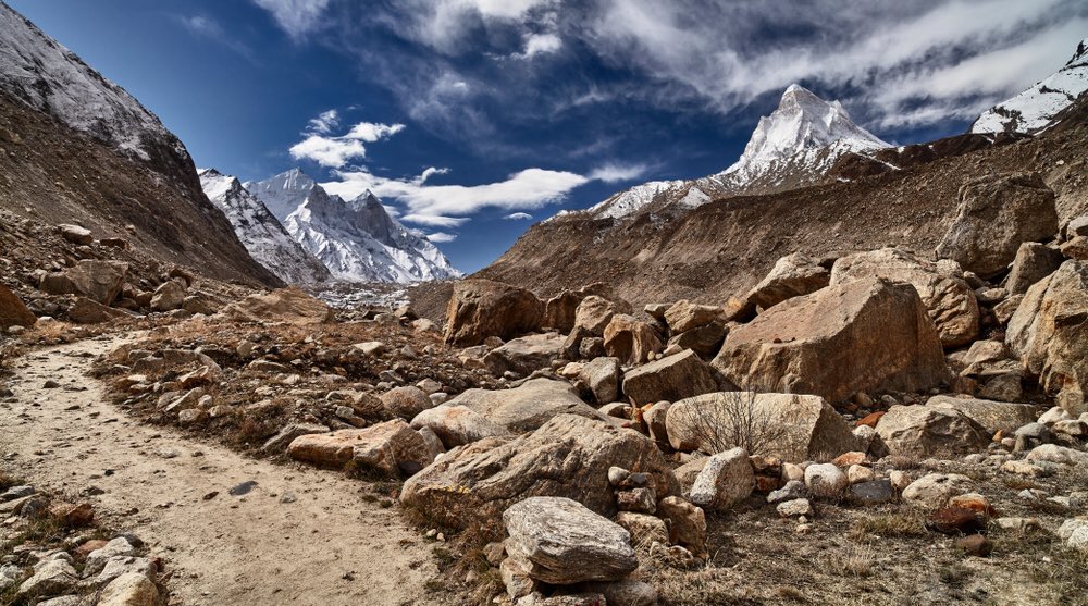 AdventuresDrea1's tweet photo. EVER BEEN TO HIMALAYAS 😍
.
#travel #TrendingNow #Himalayas #India #staysafe #stayhome #Covid_19 #coronavirus https://t.co/mHKRPjV6ne