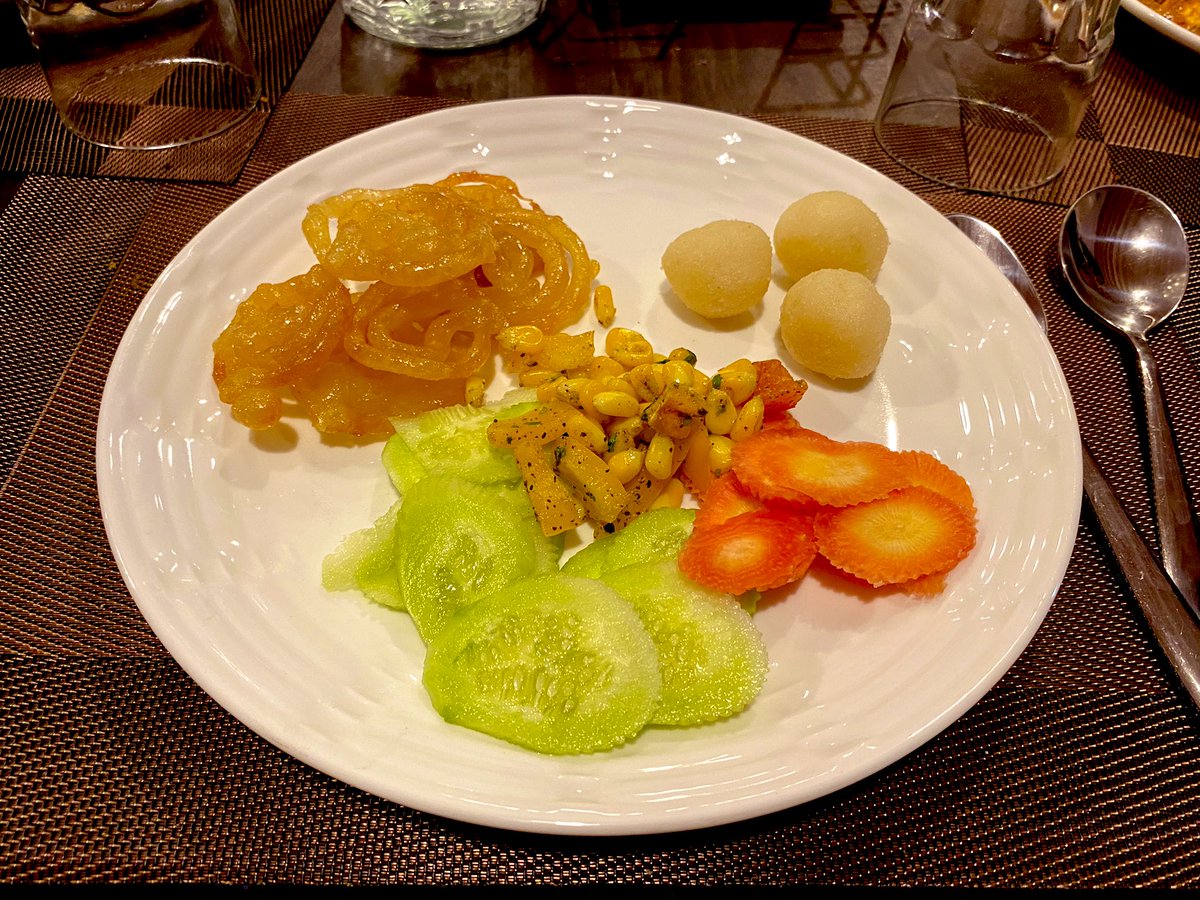 Calling it a day with delicious dinner buffet with live music!! What else do you want!! Will continue the thread about day 2 tomorrow morning...  #EcoretreatOdisha  #Odisha  #Konark  #OdishaTourism