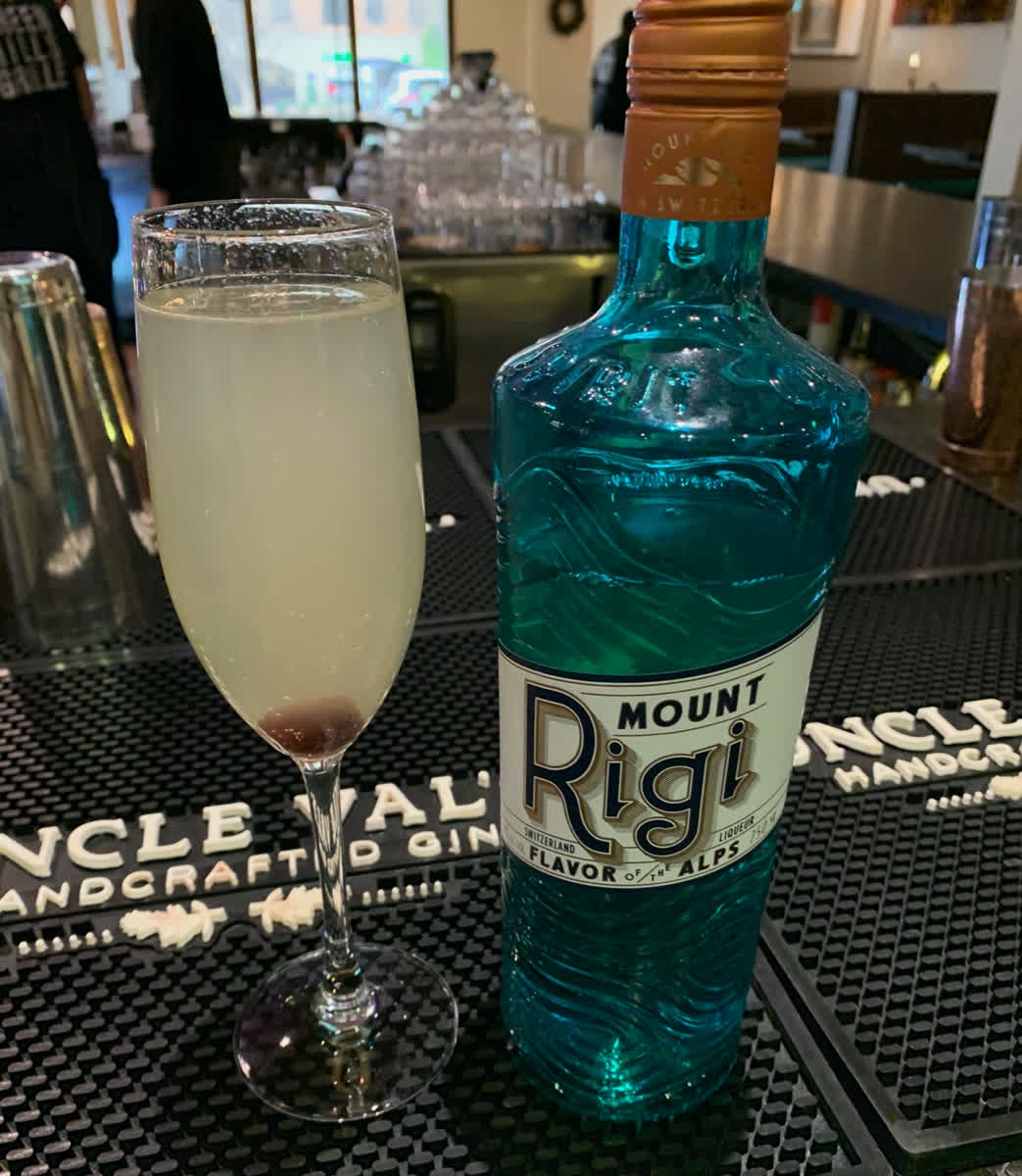 A new drink to try during brunch today: the Swiss 75! Our twist on the traditional classic that features Mt. Rigi Kirsch cherry liqueur. Cheers!