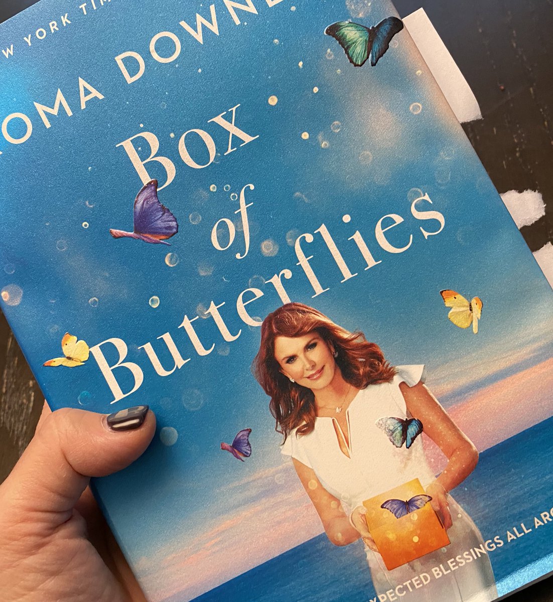 JackieMarushka's tweet photo. Just finished #BoxOfButterflies by @RealRomaDowney and I’ve ordered copies for all my girlfriends. This is the one of the VERY BEST daily devotionals I’ve ever read. It’s loaded with true, vulnerable stories, a wide range of gorgeous poetry & verses pointing to God’s Truth. https://t.co/3MVR9KAU0U