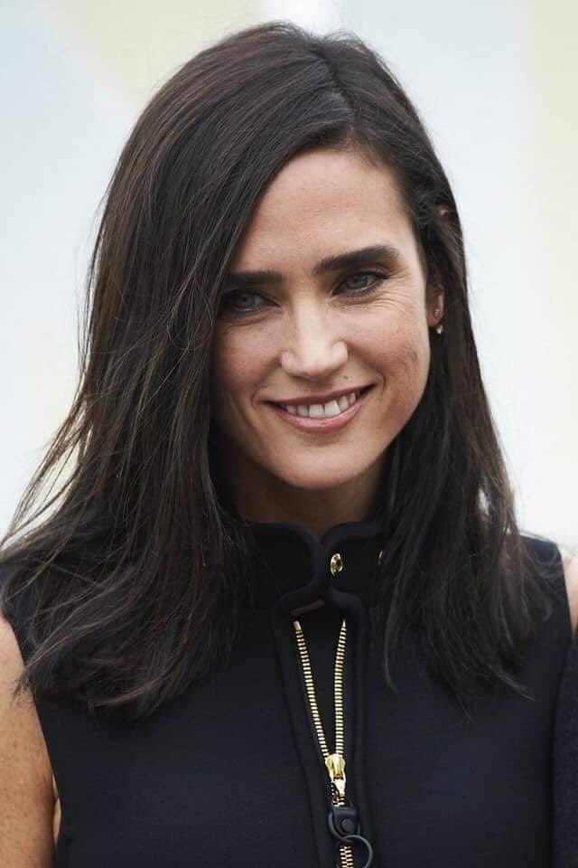 Los cincuenta sientan tan bien ... happy birthday Jennifer Connelly  