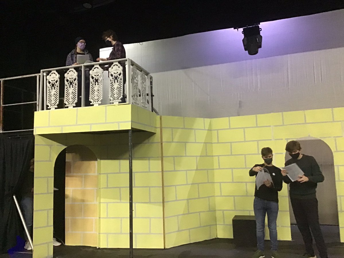 KSWDrama's tweet photo. ...the set is taking shape...the actors are back on stage...creativity is a wonderful thing! Thank you to our amazing cast for their commitment at another fabulous Saturday afternoon rehearsal! #Harlequinade #DiscoverYourPassion #ArtsFuture https://t.co/Xr3J9CzFGx