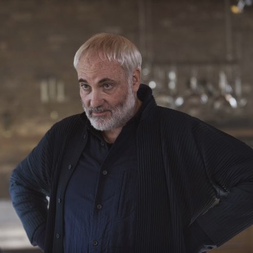 konstantin - these weird neck masks that republicans wear but at least he’s wearing something