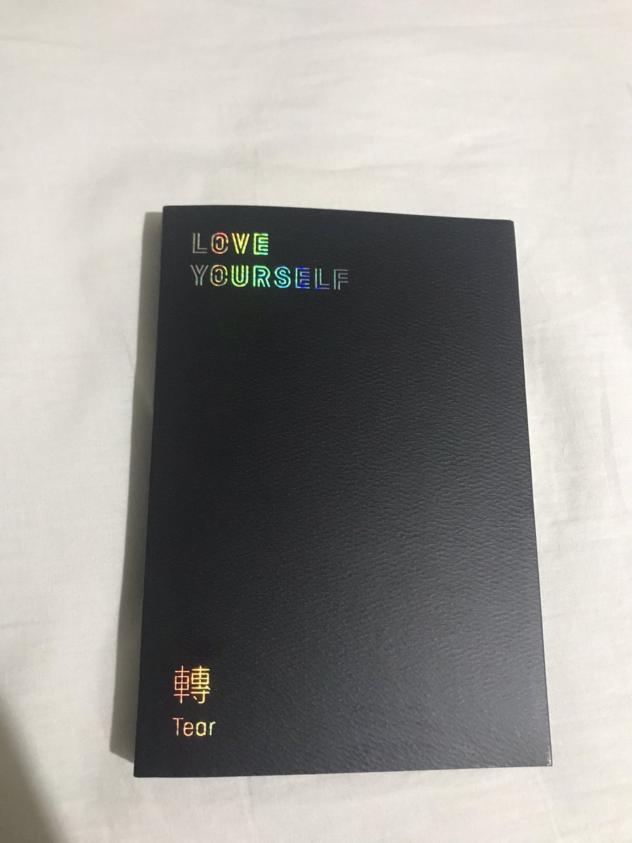 rhyymee's tweet photo. [Bantu like &amp; retweet 😁]
WTS Indo
jual album bts murah
Description : Lengkap ada semua termasuk standee dan PC, masih sangat good condition baru di buka doang plastiknya 🤗
PC : Suga

Price : 272k bisa nego!!! Dm aja 🙏
Feel free to ask! https://t.co/K18fQTfsq2