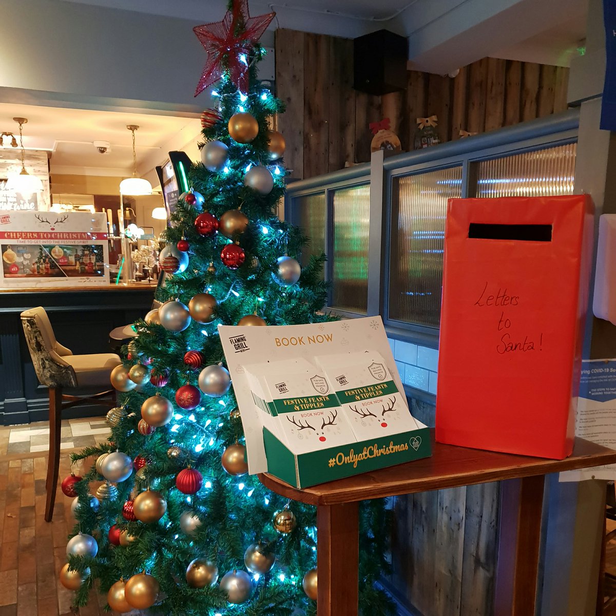 WaterTowerGK's tweet photo. Not planned where to go for your Crimbo dinner but know you deffinitely can not be bothered with the ammount of washing up involved with staying home?? Not too late to book us! Get online now! #temptedbythetower #localsliveon #useusorloseus #Crimbo #xmaslunch #christmas #xmas https://t.co/qkKouLLFuD