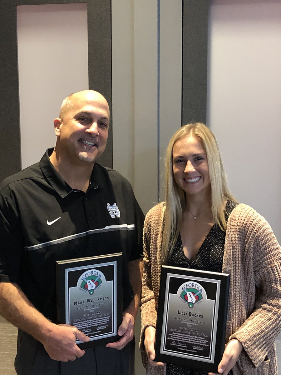 lillibackes's tweet photo. So honored to be named 5A Player of the Year! Congrats Coach Williamson on being named 5A Coach of the Year! @SMHSFastpitch @gadcsoftball @UNCSoftball https://t.co/iEQyqxYUeO