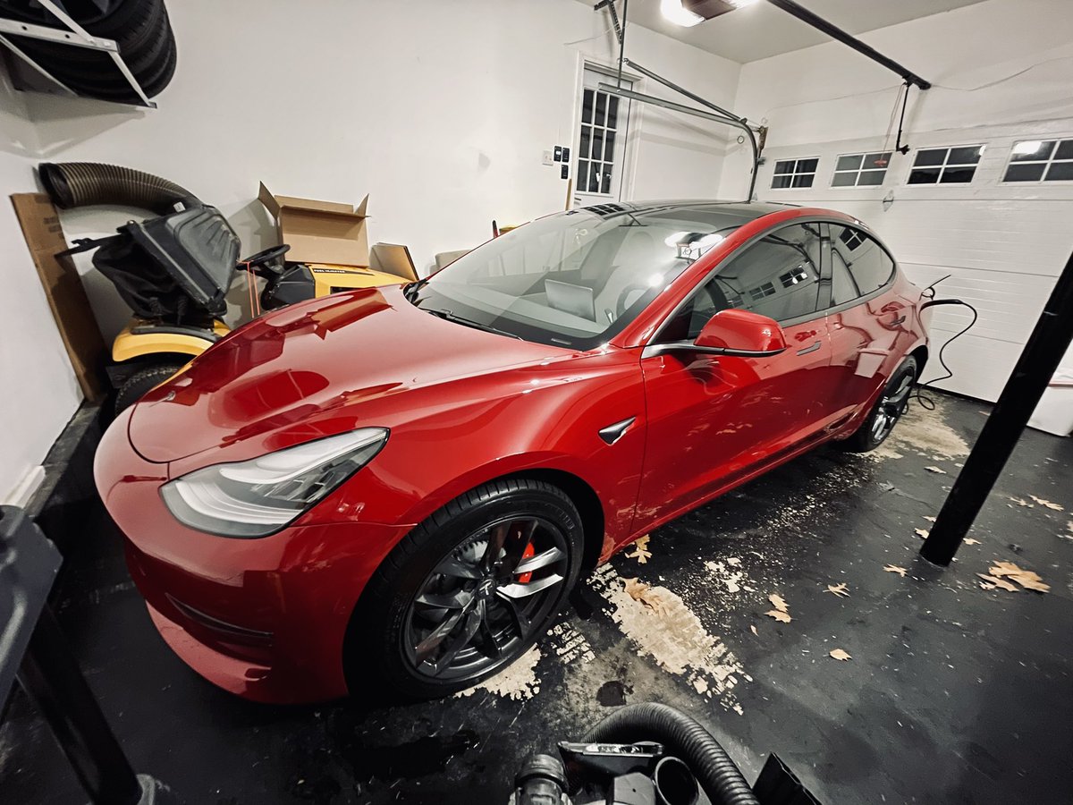 ropo724's tweet image. Never thought I’d like a car so much 🚘 
#tesla #teslamodel3 #teslamodel3performance #model3performance
