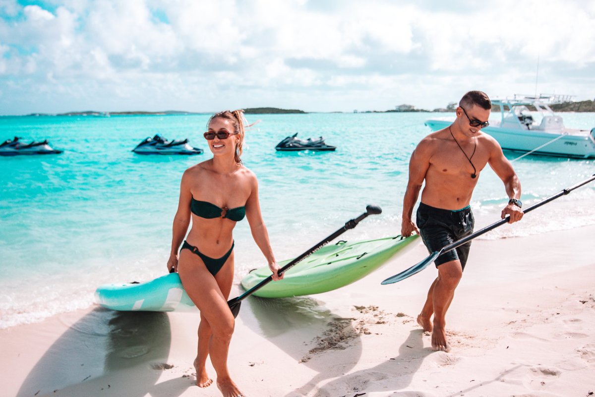 All I want for Christmas is a really good tan! #beach #stanielcay #exumas #stanielcayrunaway