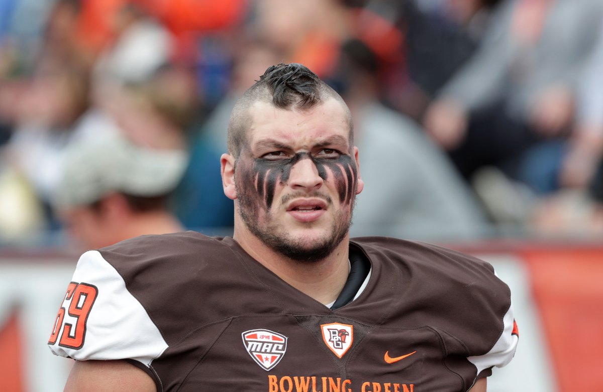 BG_Football's tweet photo. The end result of the process. Congratulations to Big Country Tim Tanner-Blair on his graduation from @bgsu! #AyZiggy #ToTheMoon https://t.co/TtvHlixI8F