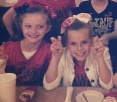 Faith_Melone's tweet photo. 🧡some may not understand why it’s so hard to say goodbye to Cheerleading because to some it’s just a game,but to us it’s part of our lives! to know that i cheered my last football game ever is very hard i’m so thankful for the memories goodbye cheerleading 🥺 i’ll miss u!💙🤍 https://t.co/yirLVEHlqM