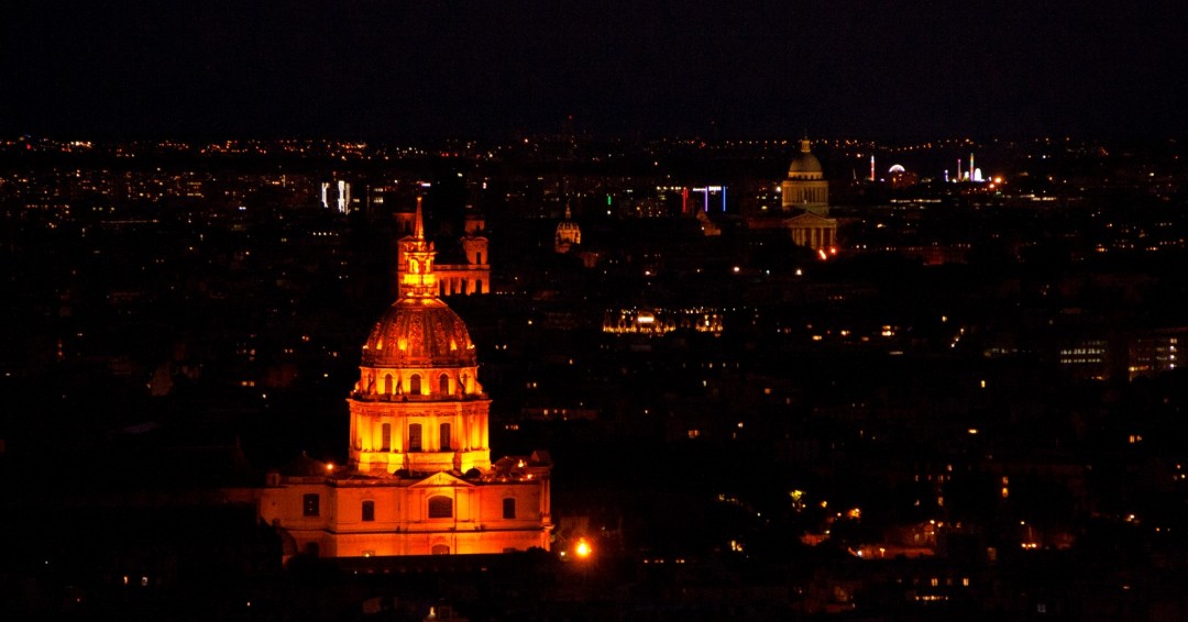 dwl_pro's tweet photo. Nights in Paris

#urbanphotography #urban #building #colorful #cityscape #photography #photo #photooftheday #picoftheday #streetphotography #Paris #photographer #nightphotography #underexposure #underexposed #drawingwithlight #playingwithlight https://t.co/tsU33DMtxN