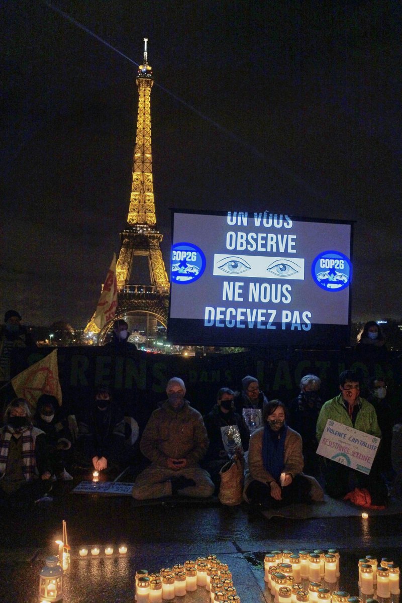 XRBerlin's tweet photo. Letzte Nacht haben Rebels weltweit zum 5. Jahrestag des  #ParisAgreement eine gemeinsame globale Aktion umgesetzt.✊ Die Welt schaut auf #COP26!

#WeAreWatchingYou @RegSprecher 
#ExtinctionRebellion #ActNow https://t.co/HnQWhp7HIZ