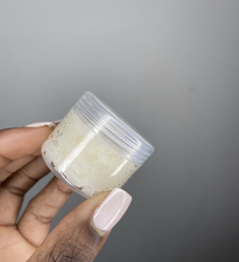 DcwBeauty's tweet photo. Shop our Mango lip scrub today✨ https://t.co/e8Hj1sf6uN 

•Benefits of this lip scrub includes :
✨Removes dead skin
✨Softens lips 
✨Restores moisture 
✨Exfoliates lips 

Shop @dcwbeauty_ today💕 
#beauty #skincare #skincareroutine #lipscrub #exfoliate #health  #sugarscrub https://t.co/Dq7MOPpXcV