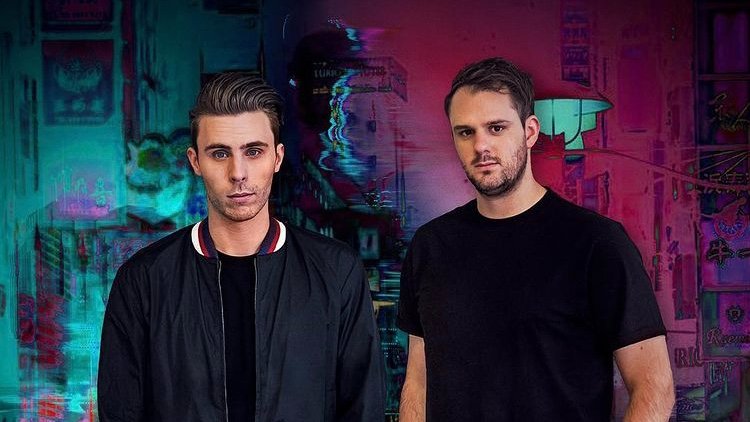 omniamusic's tweet photo. Big shout-out to @WandWmusic &amp; huge thanks for supporting my new tune 'Massive' in @RaveCulture Radio!
https://t.co/XRRbjfdfRS https://t.co/grXGa0ux0c