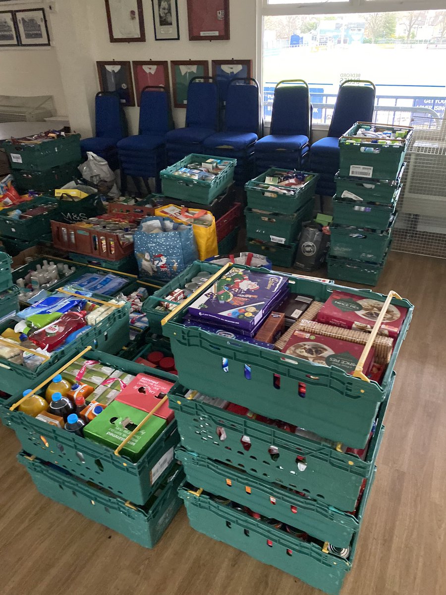 💙 We have been overwhelmed by the levels of support and generosity from the #BluesFamily 👏👏

🥘 🥤 We estimate around 21,000 items have been donated for <a href="/bedfordfoodbank/">Bedford Foodbank</a> to help the local community.

#BluesFoundation #SportForChange