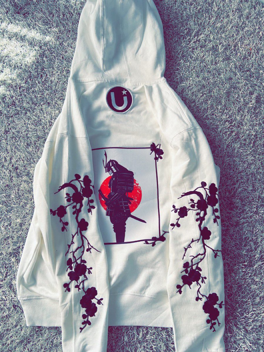 ShopUniFi's tweet photo. Get your hoodies ✨✨❤️ and winter gear 👾👾‼️‼️ https://t.co/KIlDA8F5Ze use code UNIFI20 💕💕‼️❤️ please help me reach 100 sales only 25 ppl away ✨✨🤘🏽🤘🏽🤘🏽🤘🏽🤘🏽 https://t.co/vbCHfNoTGz