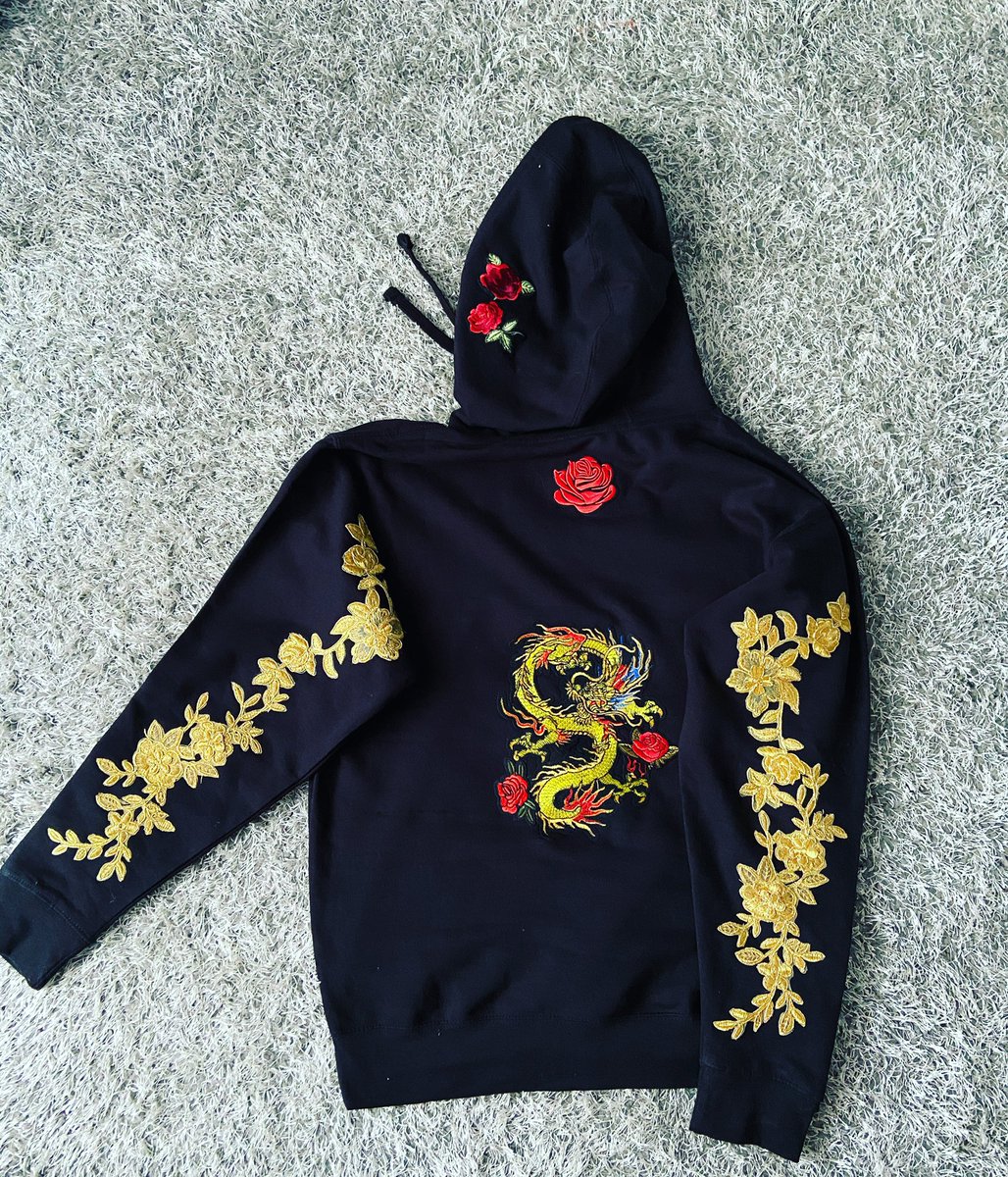 ShopUniFi's tweet photo. Get your hoodies ✨✨❤️ and winter gear 👾👾‼️‼️ https://t.co/KIlDA8F5Ze use code UNIFI20 💕💕‼️❤️ please help me reach 100 sales only 25 ppl away ✨✨🤘🏽🤘🏽🤘🏽🤘🏽🤘🏽 https://t.co/vbCHfNoTGz