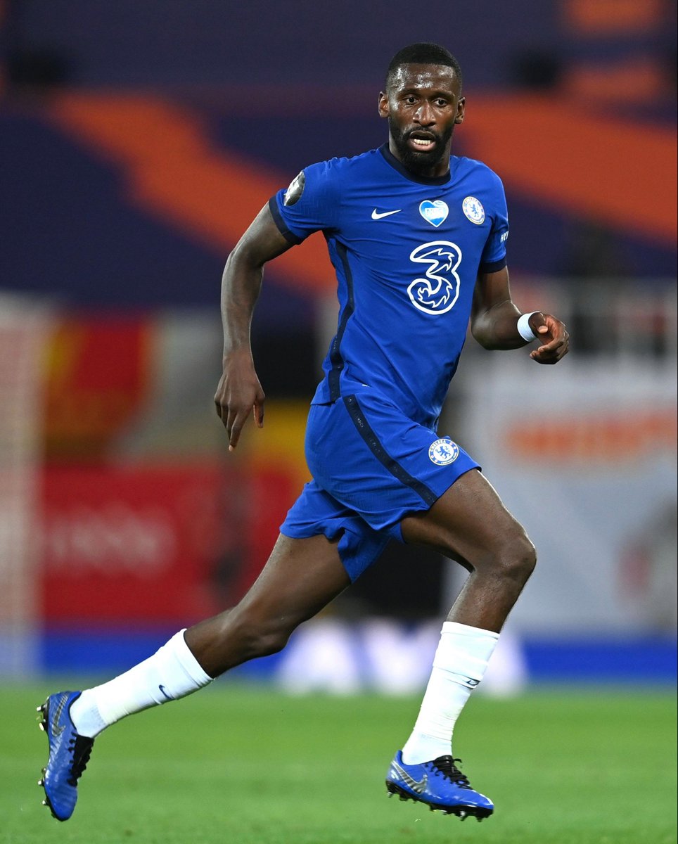 Rüdiger is definitely the experienced option with the strongest link to Barça and the most quality. Still, though, any short term signing isn’t ideal, but this is the club that brought in Jeison Murillo a couple years ago.