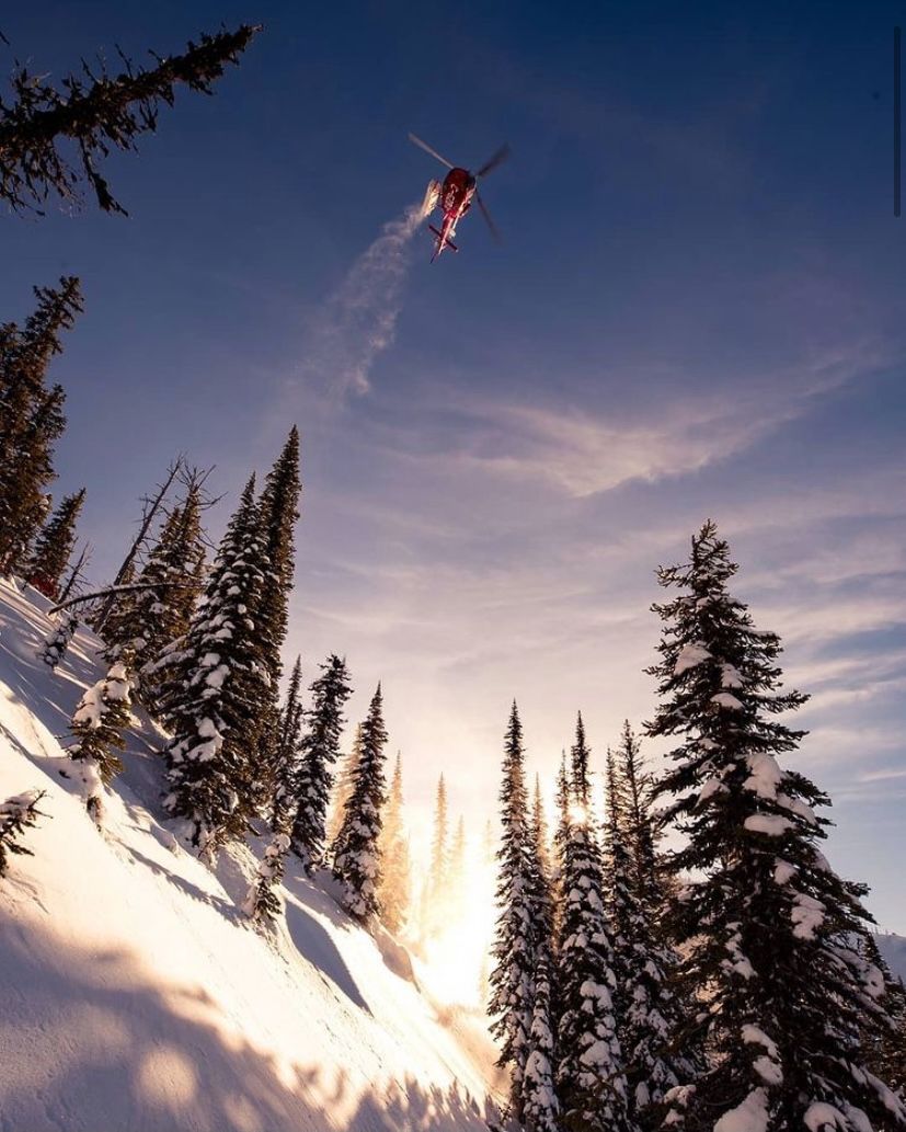 HeliBlackcomb's tweet photo. It’s almost @snowwaterheli time!

📷 @geoffholman https://t.co/KtlNRrGyBo