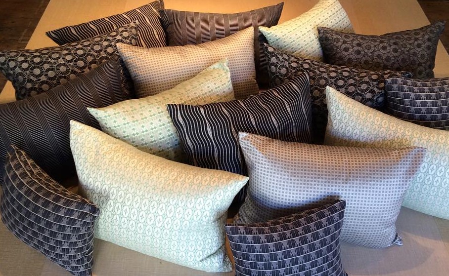 Amazing archive of designs at Backhausen  @Backhausen1849 Koloman Moser dividing rooms curtain in orig. shop-hand sewn thick insulating (Other side a colourful, GustavKlimt inspired fabric from Pierre Frey) Both designers/artists same era in Vienna, completely different styles