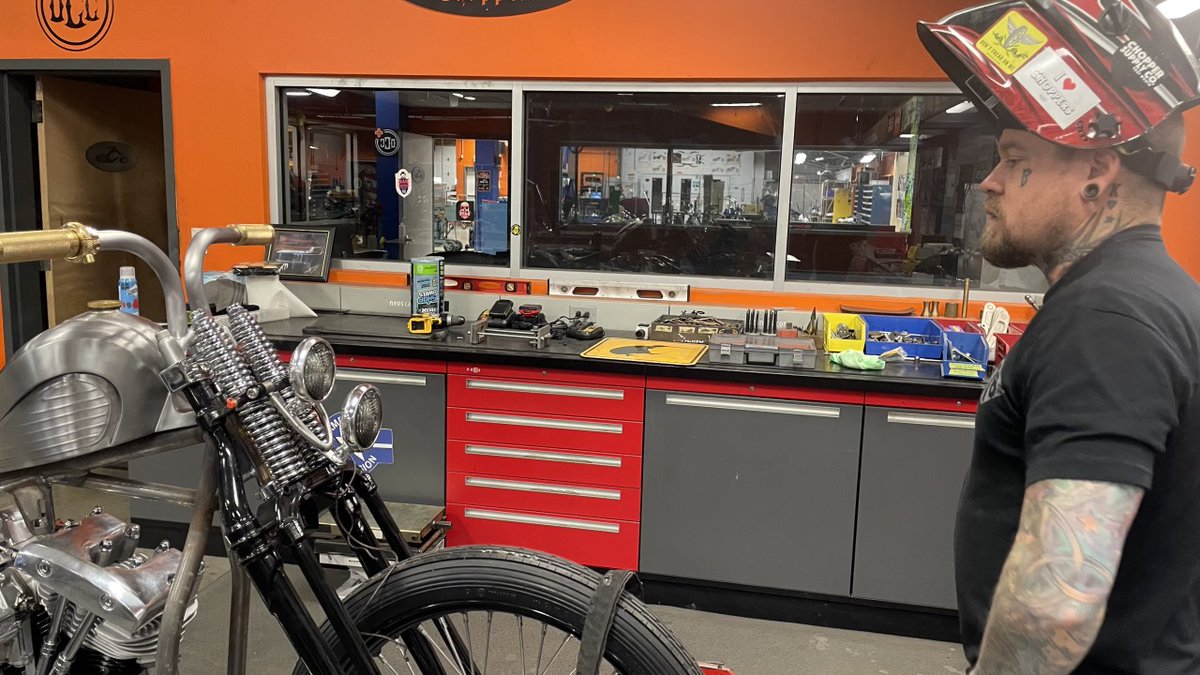 paulteutulsr's tweet photo. Thanks @fnacustomcycles f... @maloney525_ #occ #fnacustomcycles #headlight #customheadlights #chopcult #baileigharmy #bobbers #bobber #bobberstyle #shovelheadforever #shovelhead #harleydavidson #harley #allinthedetails #kustomkulture #motorcycles #metalwork #design #fun #ny https://t.co/HsYtboRL9R