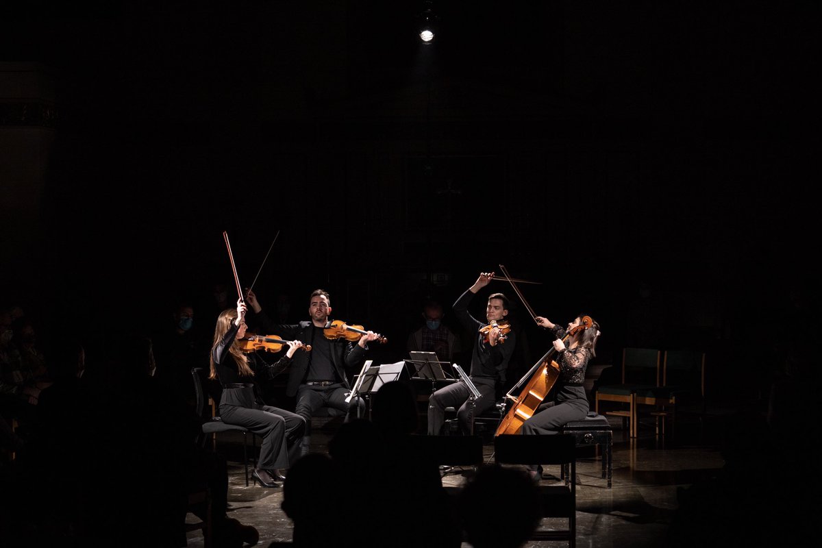 SolemQuartet's tweet photo. Many thanks to everyone who came out for the concert last night! It was so special to be able to share this music with a full (socially-distanced) house. Thanks also to the @carnetrust and @AntoineAmi for making it all possible! 🎻❤️ #quartet #stringquartet #solemquartet https://t.co/iKyFYuTItE
