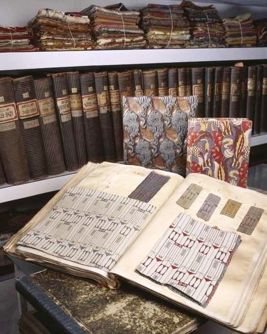 Amazing archive of designs at Backhausen  @Backhausen1849 Koloman Moser dividing rooms curtain in orig. shop-hand sewn thick insulating (Other side a colourful, GustavKlimt inspired fabric from Pierre Frey) Both designers/artists same era in Vienna, completely different styles