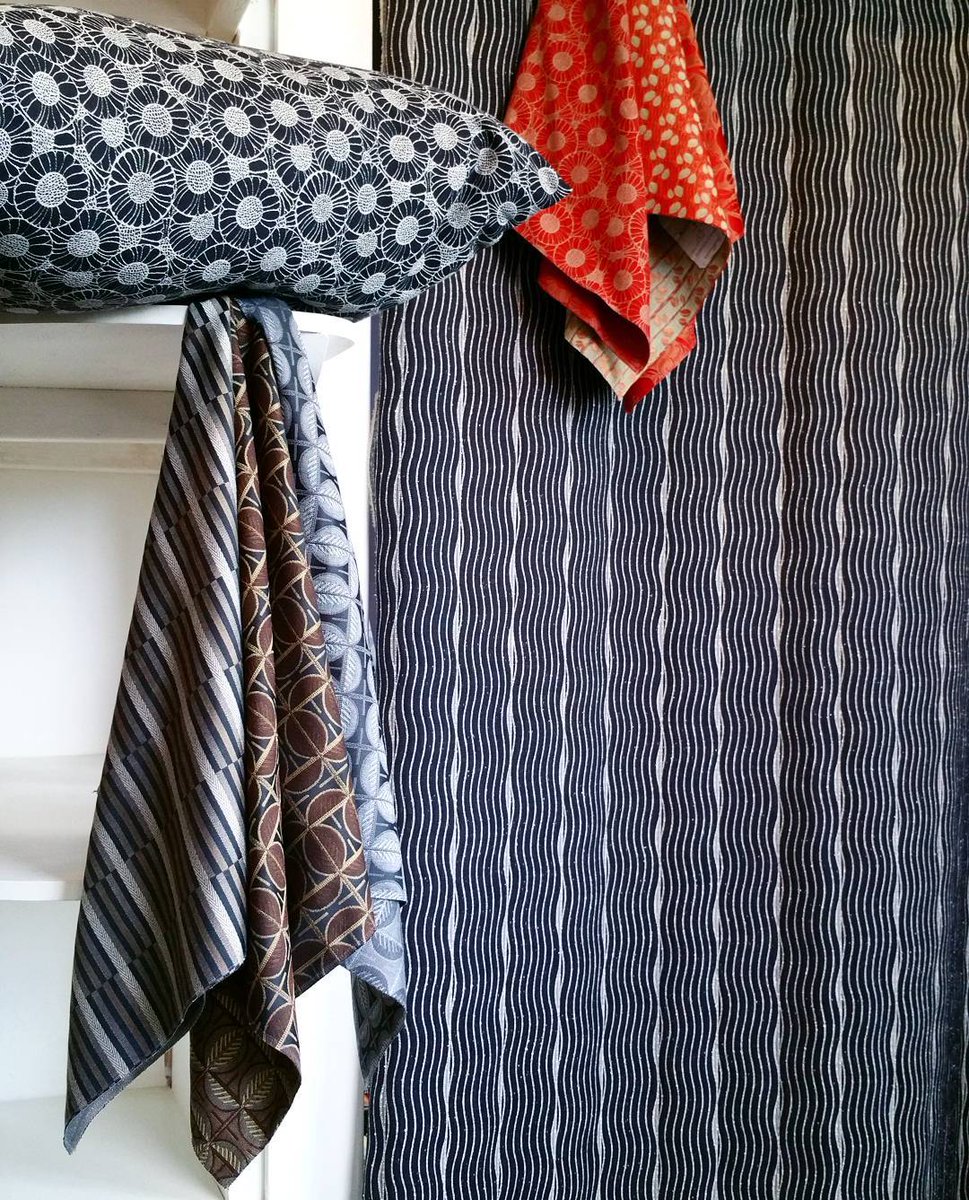 Amazing archive of designs at Backhausen  @Backhausen1849 Koloman Moser dividing rooms curtain in orig. shop-hand sewn thick insulating (Other side a colourful, GustavKlimt inspired fabric from Pierre Frey) Both designers/artists same era in Vienna, completely different styles