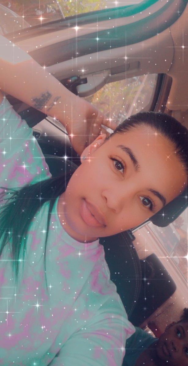 charnewarely's tweet photo. 💕 https://t.co/O33UPz8aLx