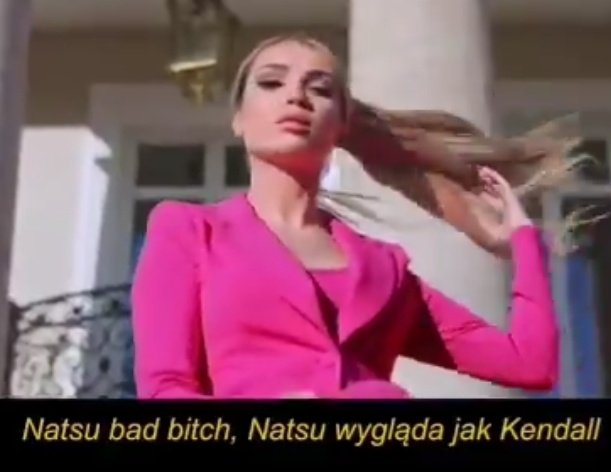 ironicalvz's tweet photo. #TeamXD
Choinka z przodu:       Choinka z tyłu: https://t.co/zuZV2mXsDM