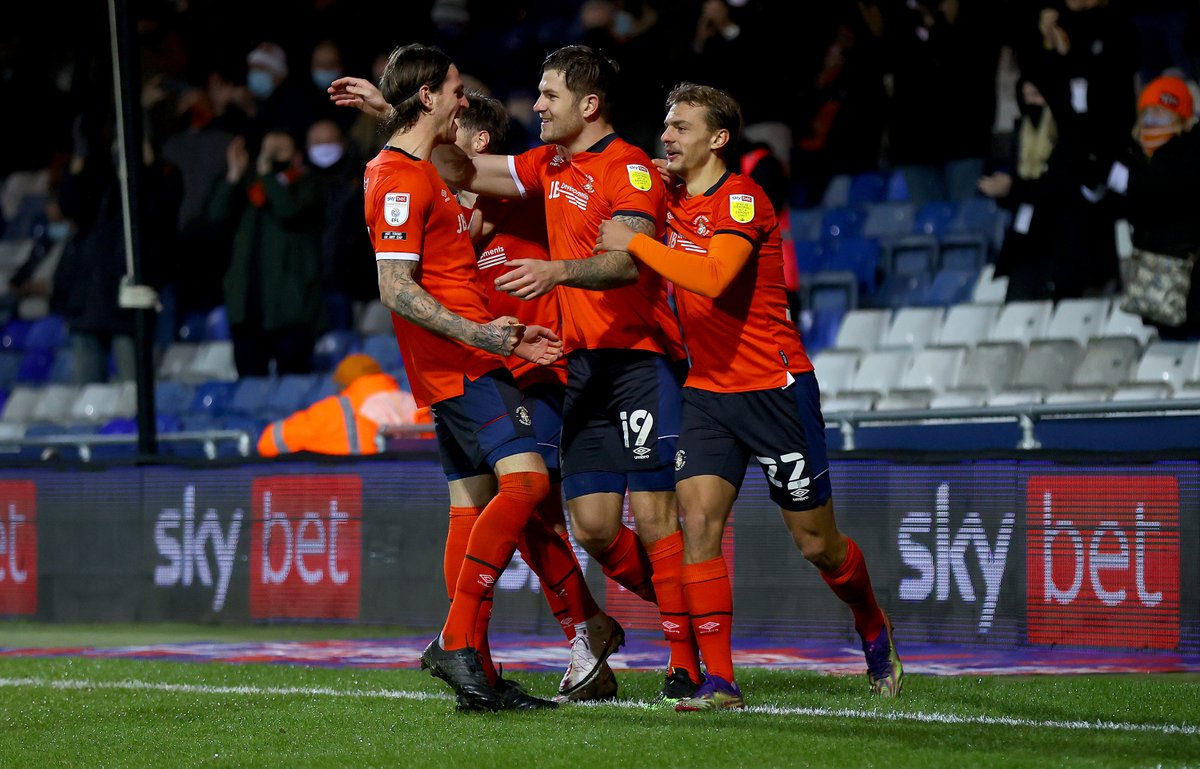 SkySportsStatto's tweet photo. ⚽⚽⚽ James Collins is the first @LutonTown player to score a hat-trick in the 2nd tier of English Football since Kerry Dixon in November 1993 https://t.co/crC5g5UkGR