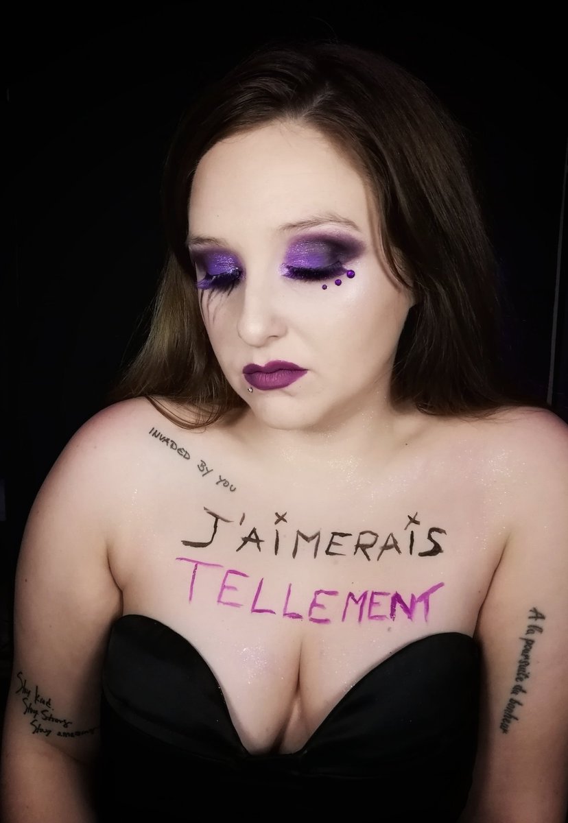 0cii's tweet photo. Make up sur le thème de J'aimerais tellement de @Romain_Ughetto @EskemoOfficiel et #JenaLee !
Et en dessous de ce tweet : la vidéo!
#JaimeraisTellementChallenge #JaimeraisTellement https://t.co/vEO3DeqhVa