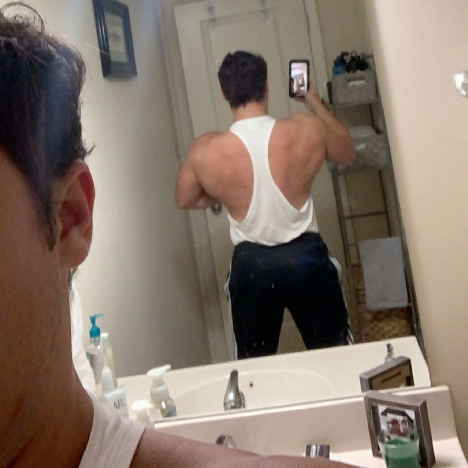 OnlybrosSean's tweet photo. BACK ATTACK 🙄 Onlyfans Link In Bio! My Onlyfans Team: @onlybrosmgmt https://t.co/pumzPDruvg . . . #Onlyfansboys #Onlyfansmen #Uncensored #Menofonlyfans #Onlyfansman #Maleonlyfans #Onlyfans #Onlyfanspromotions #Onlyfansnudes #Onlyfansgay #onlyfanspromo https://t.co/EW6Z6v9tZH